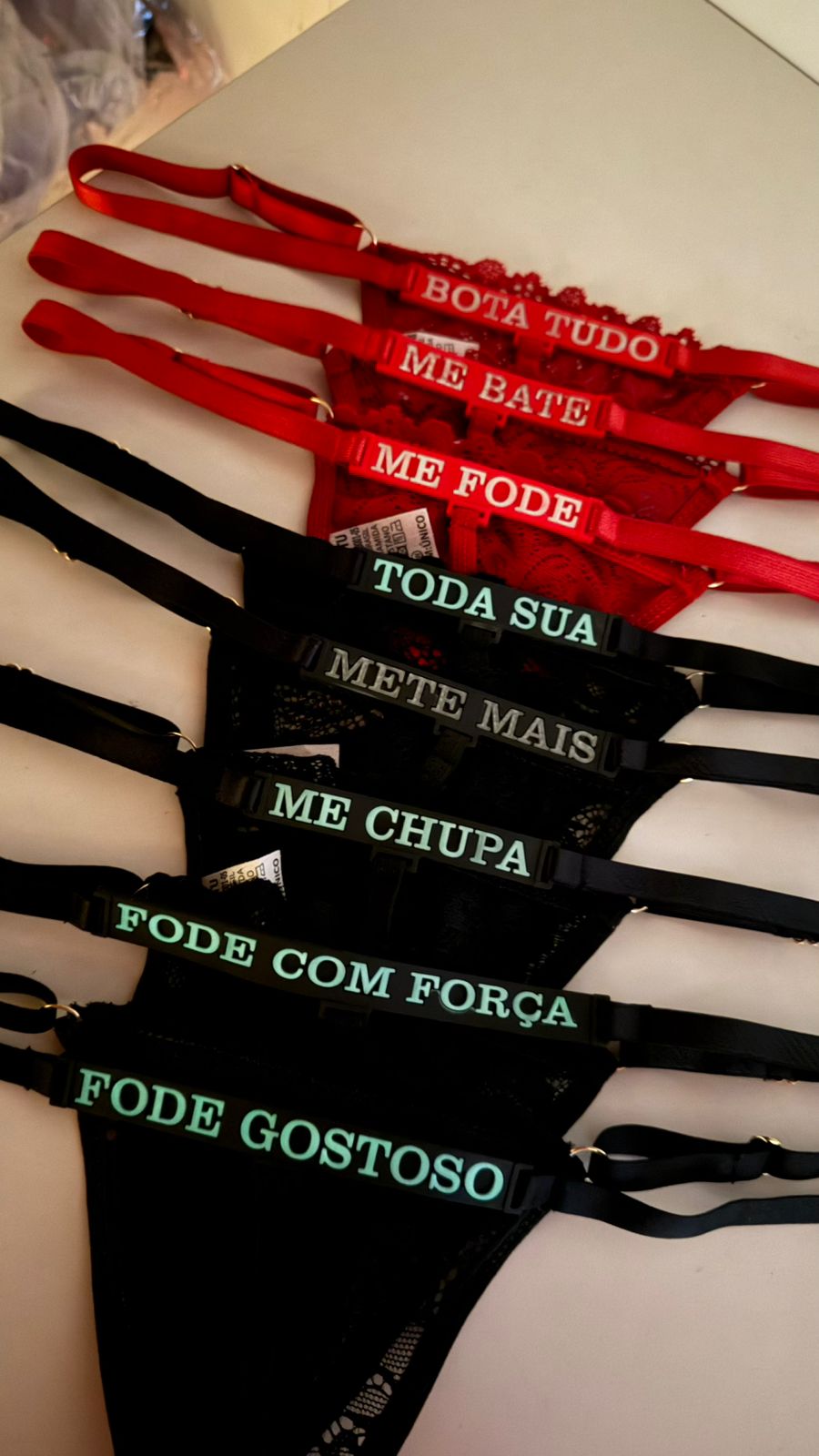 Calcinha Letras Neon  Tamanho Único