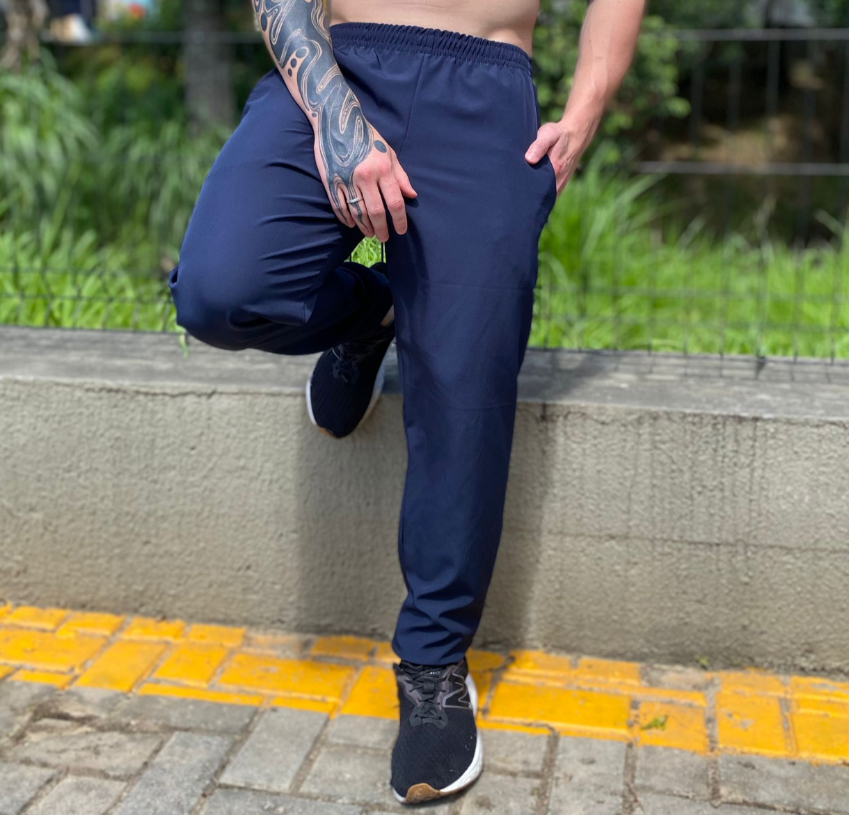 Calça Jogger Masculina com Punho Elástico – Estilo e Conforto Casual